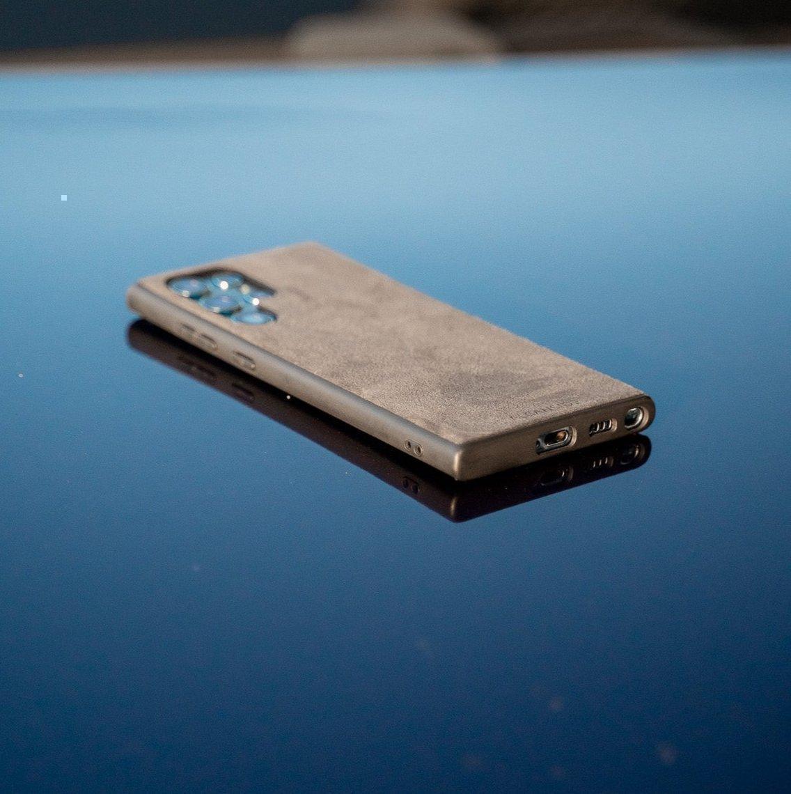 Samsung Galaxy S20 Ultra – Alcantara-Rückseite – Space Grau