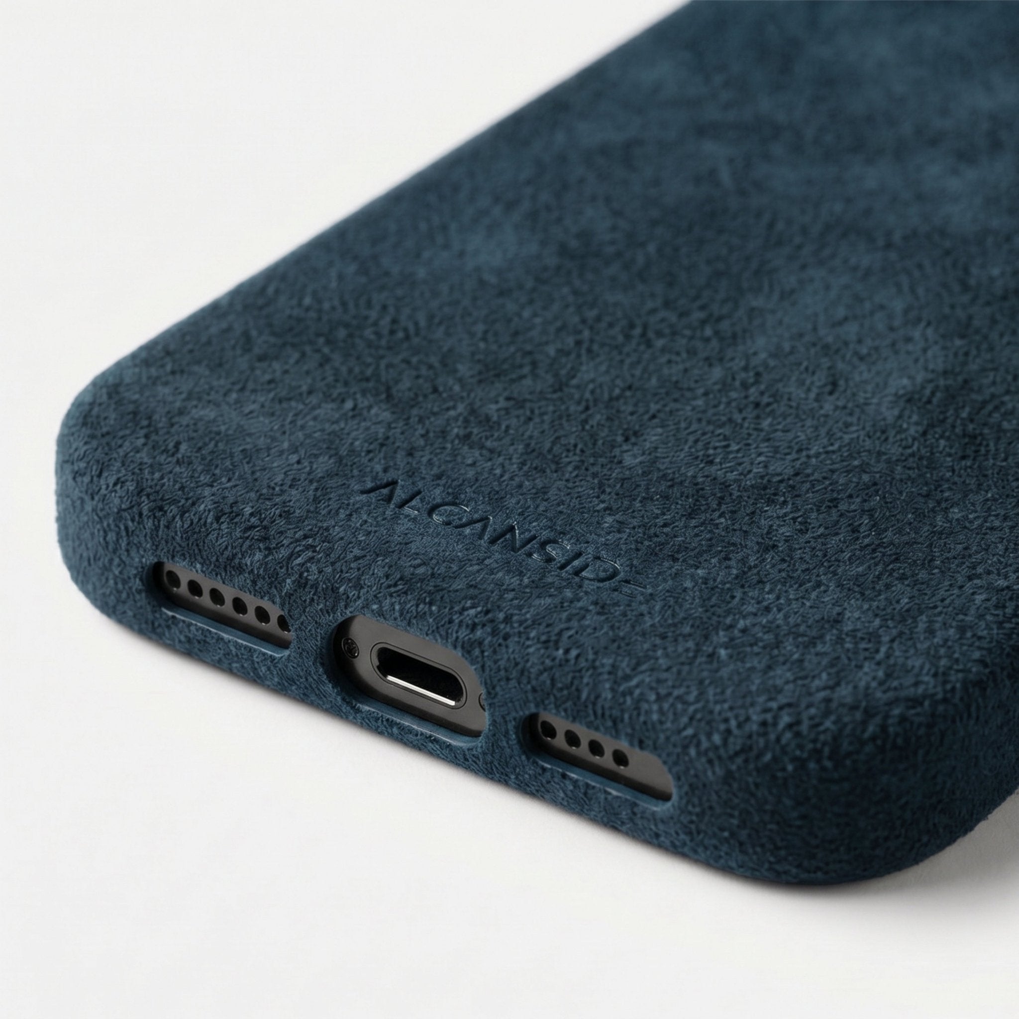 iPhone 16 Pro - Alcantara Case - Navy Blue - Alcanside