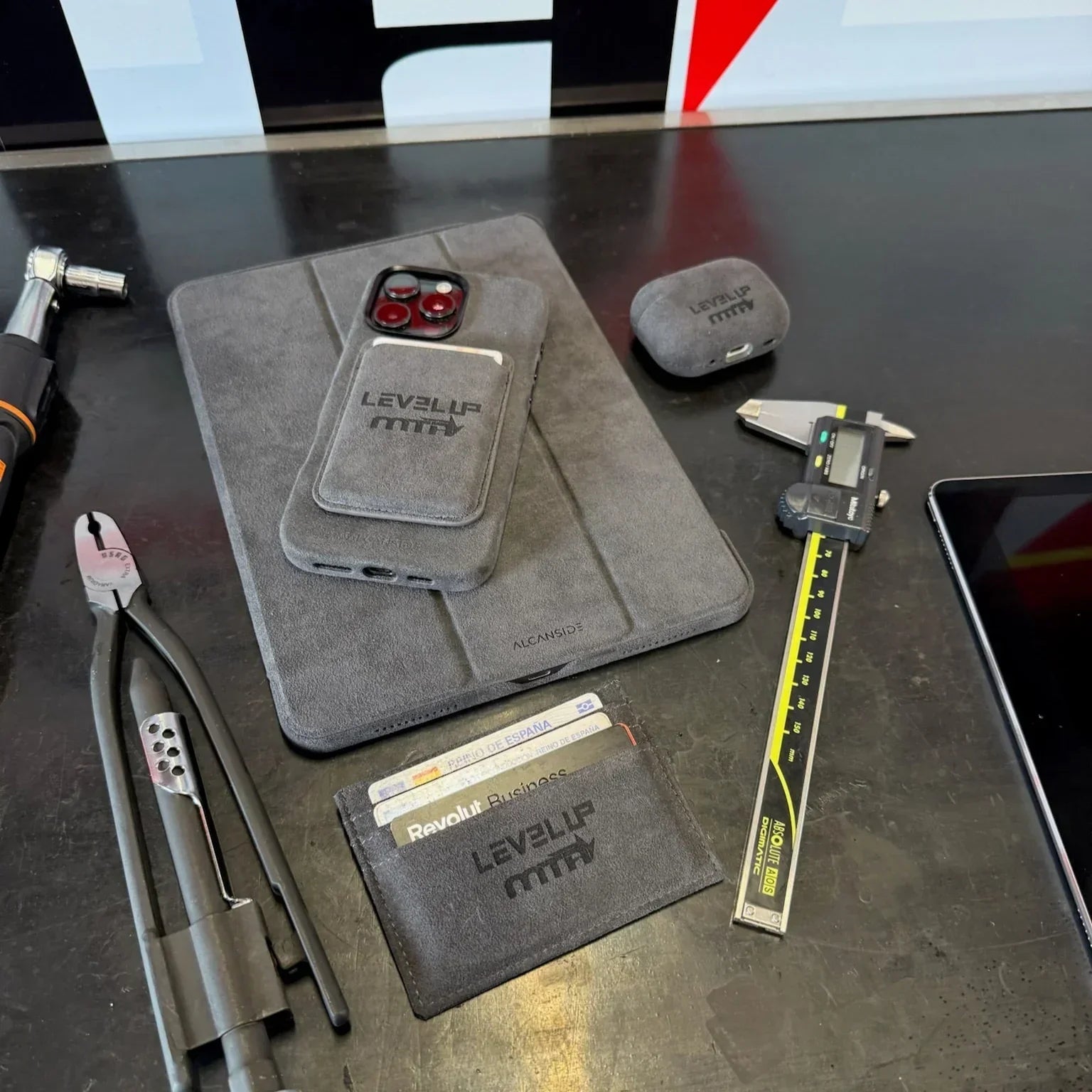 Alcantara iPad Cover - For iPad Air (11 inch) - LEVEL UP MTA - Space Grey