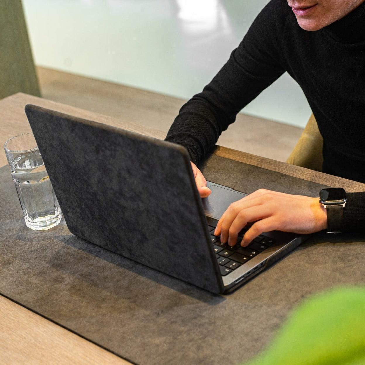 Alcantara MacBook Air Cover - For 15 inch (2023 M2 - 2025 M4