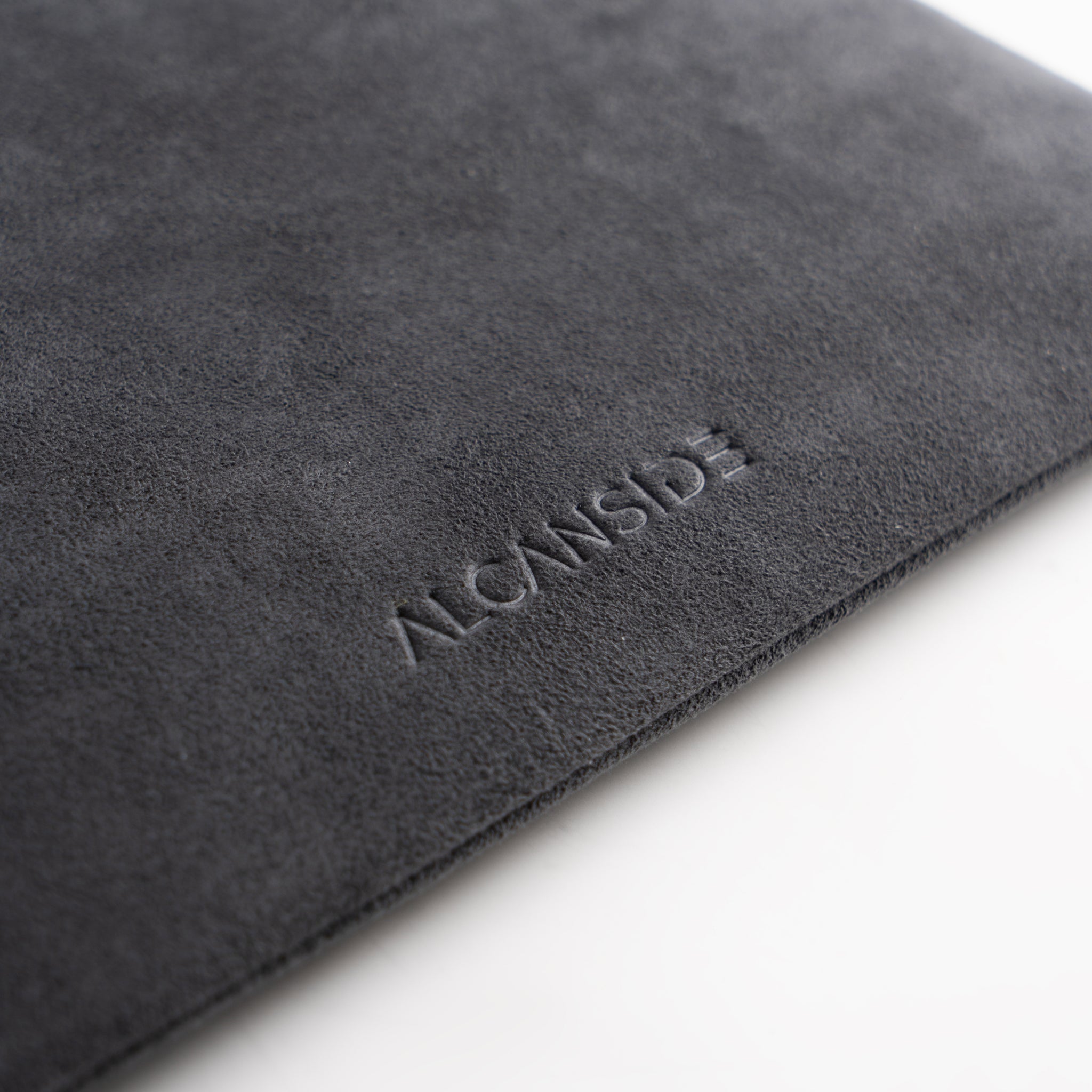 Alcanside Alcantaraケース&ウォレット Space Gray Alcantara Card Wallet - Space Grey - Alcanside