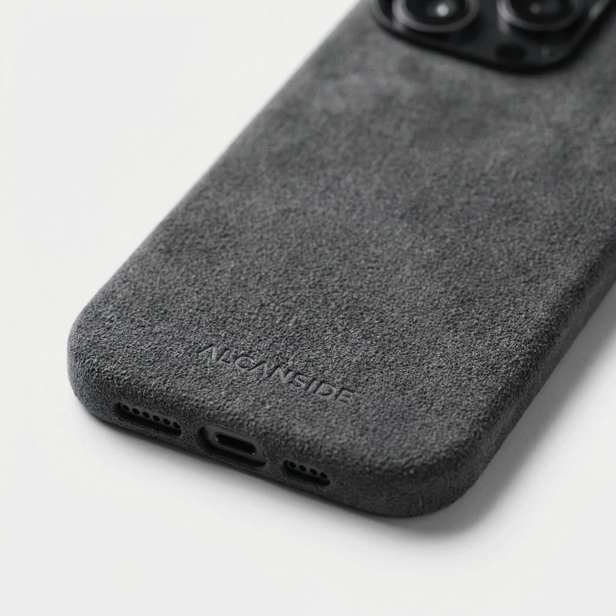 ALCANSIDE 高級スマホケース iPhone16 pro iPhone 16 Pro - Alcantara Case - Space Grey - Alcanside