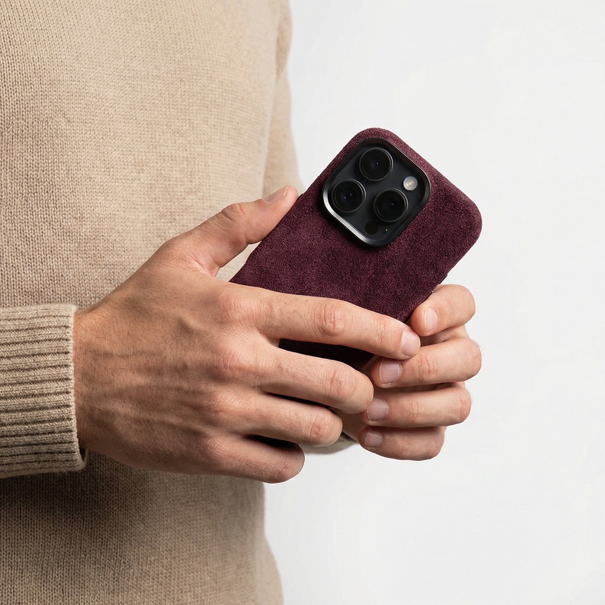 iPhone 16 Pro Max - Alcantara Case - Wine Red - Alcanside
